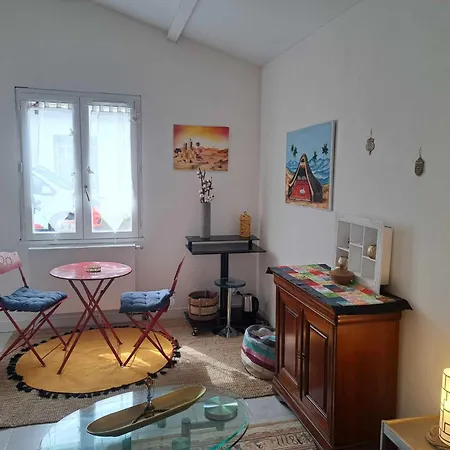 La Maison De Caroline Homestay szállás La Rochelle